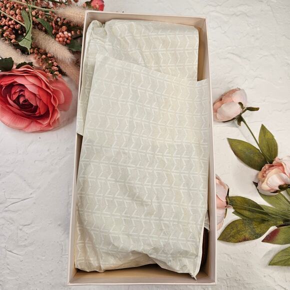 Marc Fisher Roony Gold Lattice Sandals Slides Size 5.5 - Picture 9 of 11